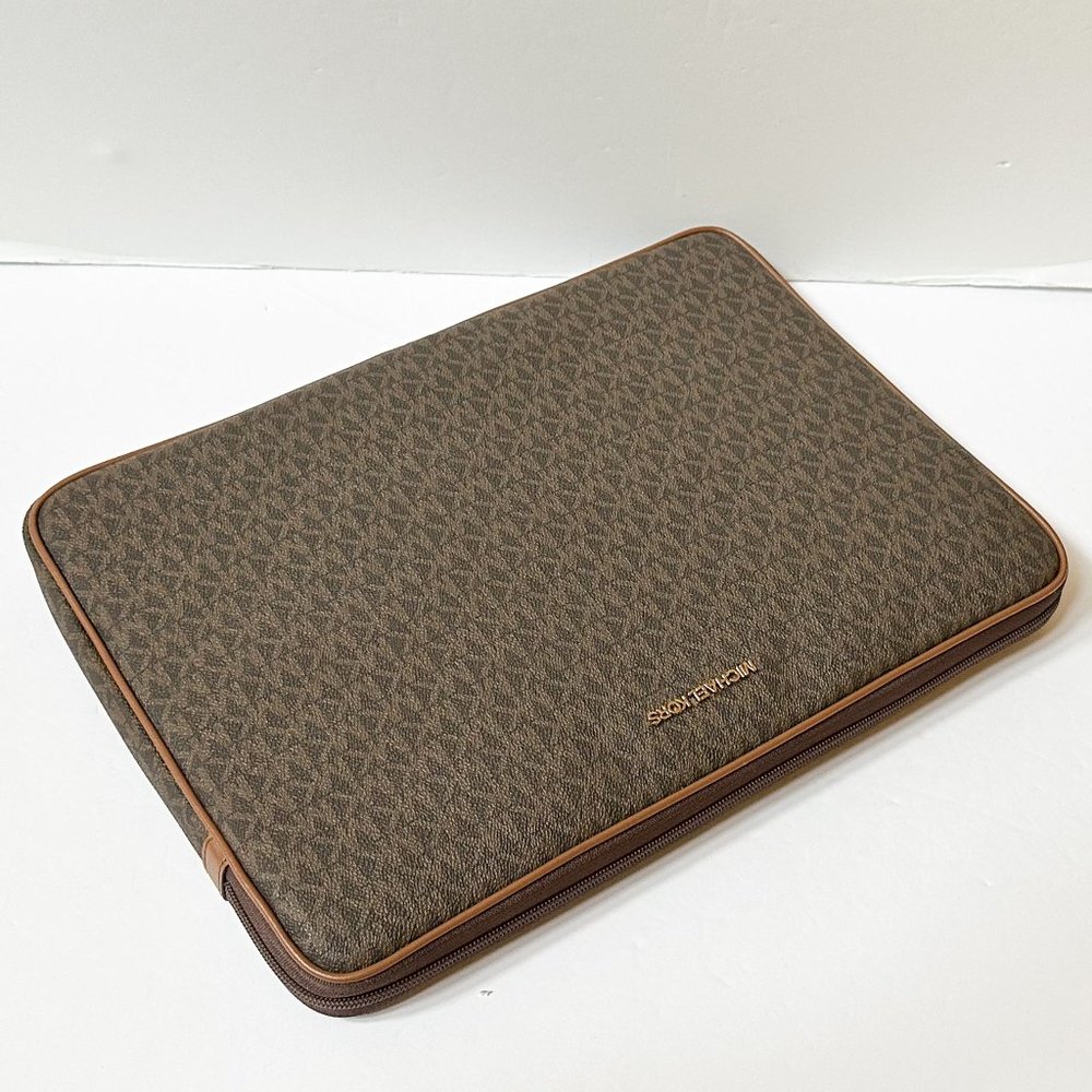 Michael Kors Jet Set Travel Large Laptop Case MK Brown Luggage - Picture 3 of 10